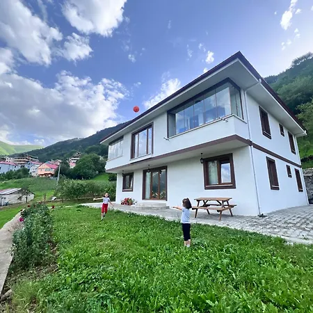 Hamsikoey Lifora House Holiday home *