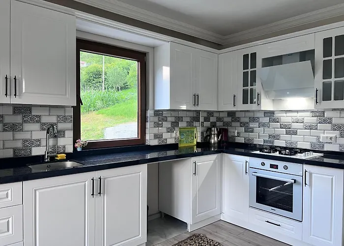 Hamsikoey Lifora House *